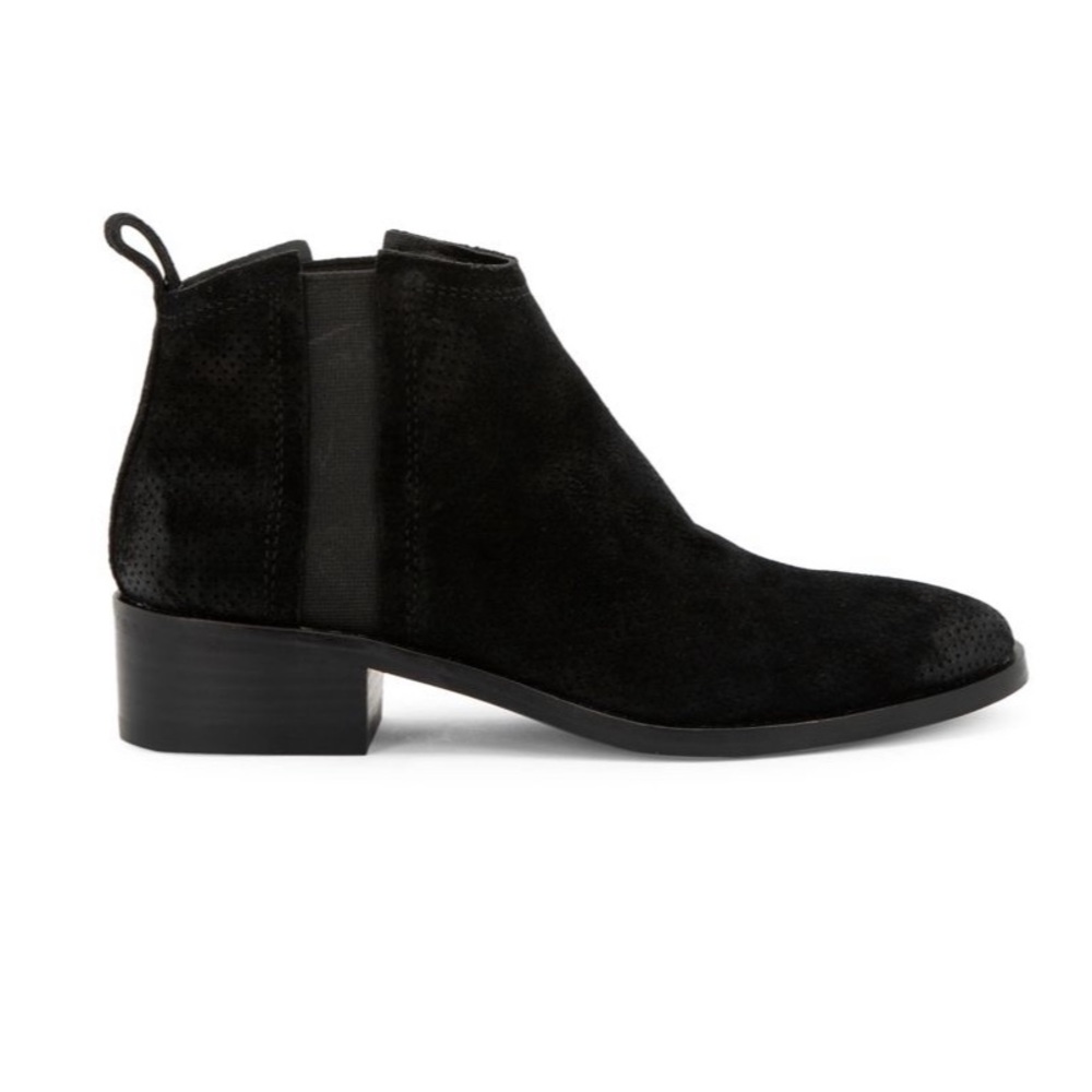 Dolce Vita Suede Booties!